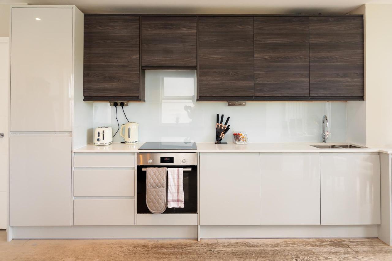 ヘンドンStar London Bell Lane 3-Bed Havenアパートメント エクステリア 写真